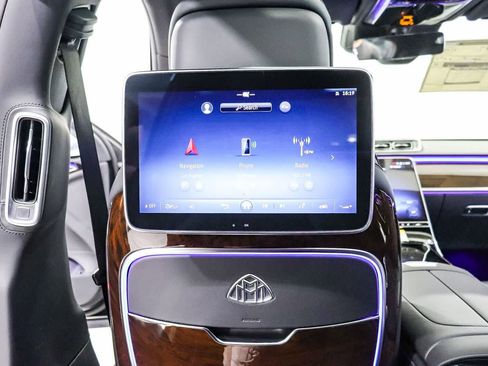 New 2026 Mercedes-Benz Maybach S 580 4MATIC image 21