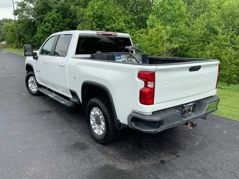 Used 2023 Chevrolet Silverado 2500 LT w/ Convenience Package AWD/4WD image 12