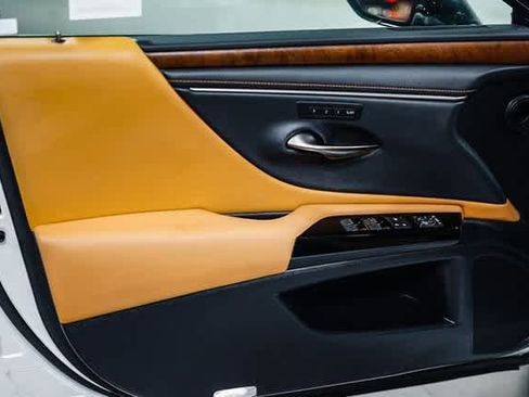 Used 2024 Lexus ES 350 w/ Premium Package image 22