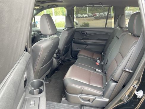 Used 2025 Honda Passport Black Edition image 52