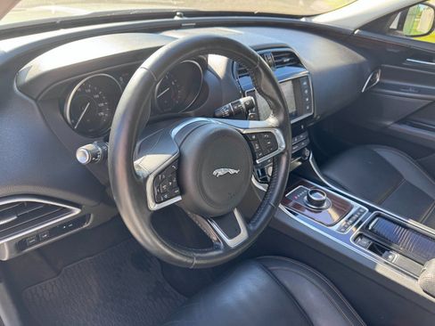 Used 2018 Jaguar XE Prestige AWD/4WD image 15