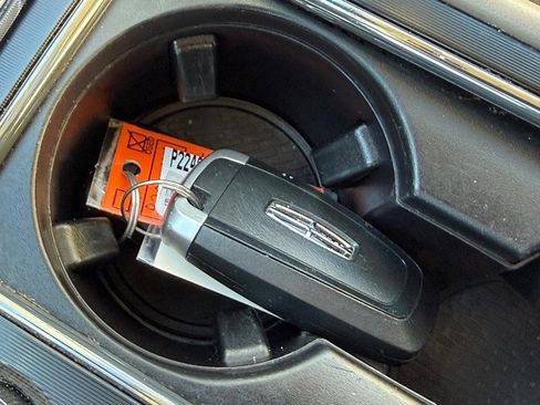 Used 2020 Lincoln Corsair Reserve image 30