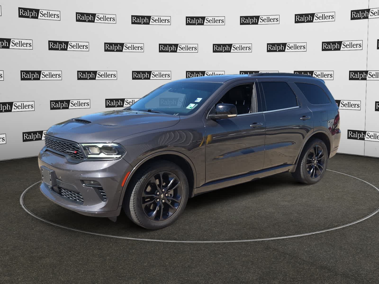 Used 2023 Dodge Durango R/T RWD image 2