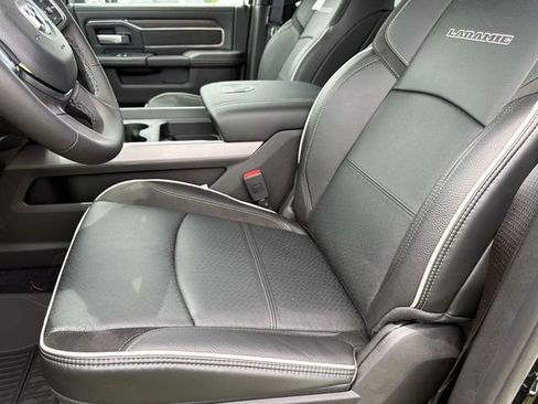 New 2026 RAM 2500 Laramie AWD/4WD image 24