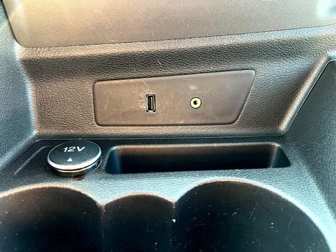 Used 2016 Ford Transit 150 XLT image 40