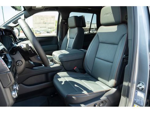 New 2026 GMC Yukon AT4 w/ AT4 Premium Plus Package AWD/4WD image 12