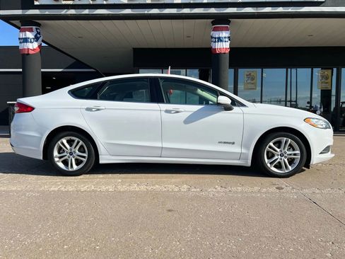 Used 2018 Ford Fusion S image 10