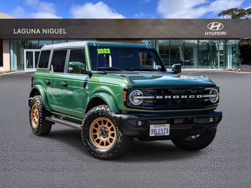 Used 2022 Ford Bronco Outer Banks AWD/4WD image 1