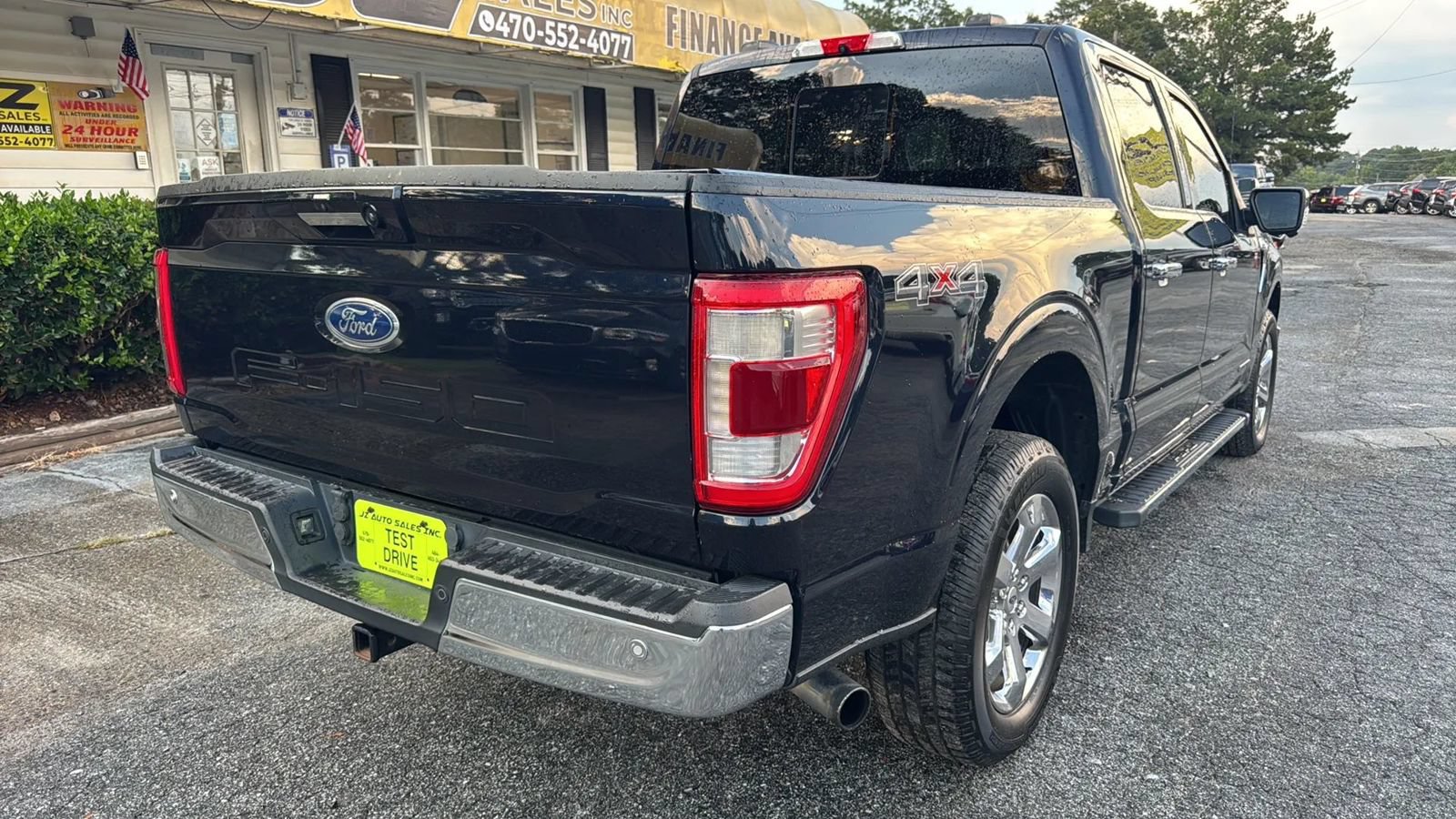 Used 2021 Ford F150 Lariat AWD/4WD image 3