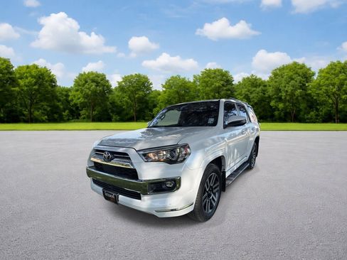Used 2024 Toyota 4Runner Limited AWD/4WD image 3