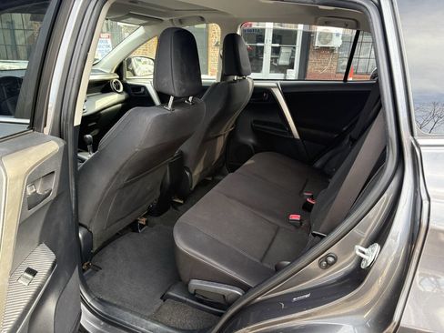 Used 2013 Toyota RAV4 XLE image 24