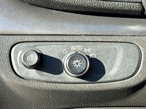 Used 2018 Buick Encore Preferred image 11