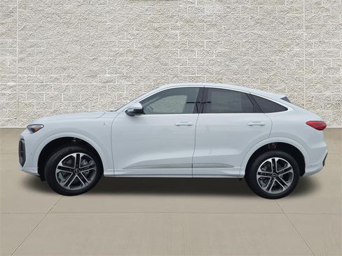 New 2026 Audi Q5 Premium AWD/4WD image 4
