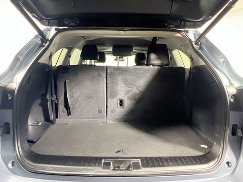 Used 2022 Toyota Highlander XLE image 34