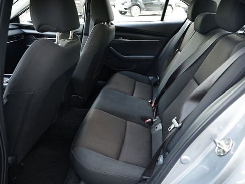 Used 2021 MAZDA MAZDA3 Sedan FWD image 25