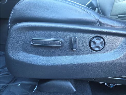 Used 2017 Honda CR-V EX-L image 16