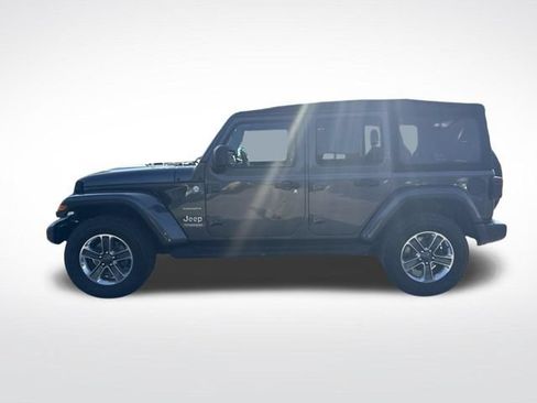 Used 2019 Jeep Wrangler Unlimited Sahara AWD/4WD image 6