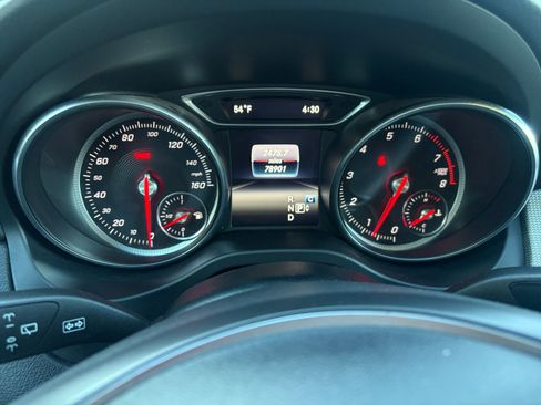 Used 2018 Mercedes-Benz GLA 250 4MATIC image 19