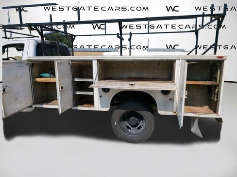 Used 2016 Ford F450 XLT w/ Ambulance Prep Package image 25