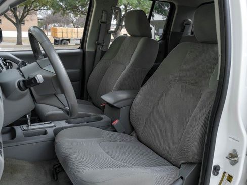 Used 2018 Nissan Frontier SV w/ Value Truck Package image 31