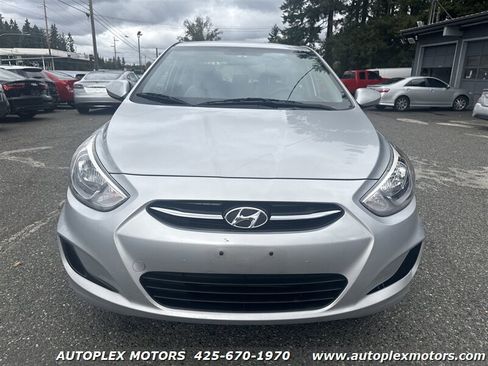 Used 2016 Hyundai Accent SE image 2