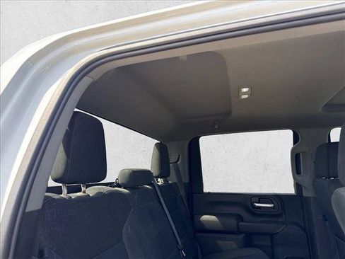 Used 2021 Chevrolet Silverado 2500 LT AWD/4WD image 16