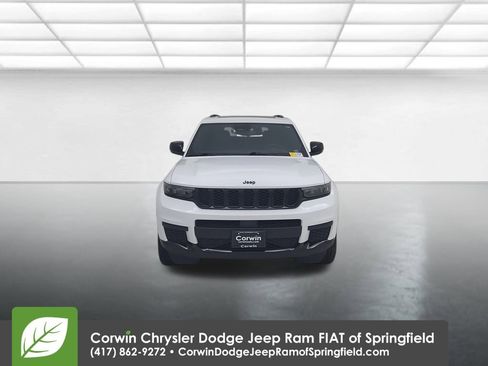 Certified 2023 Jeep Grand Cherokee L Altitude image 5