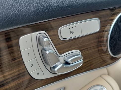 Used 2019 Mercedes-Benz GLC 300 image 15
