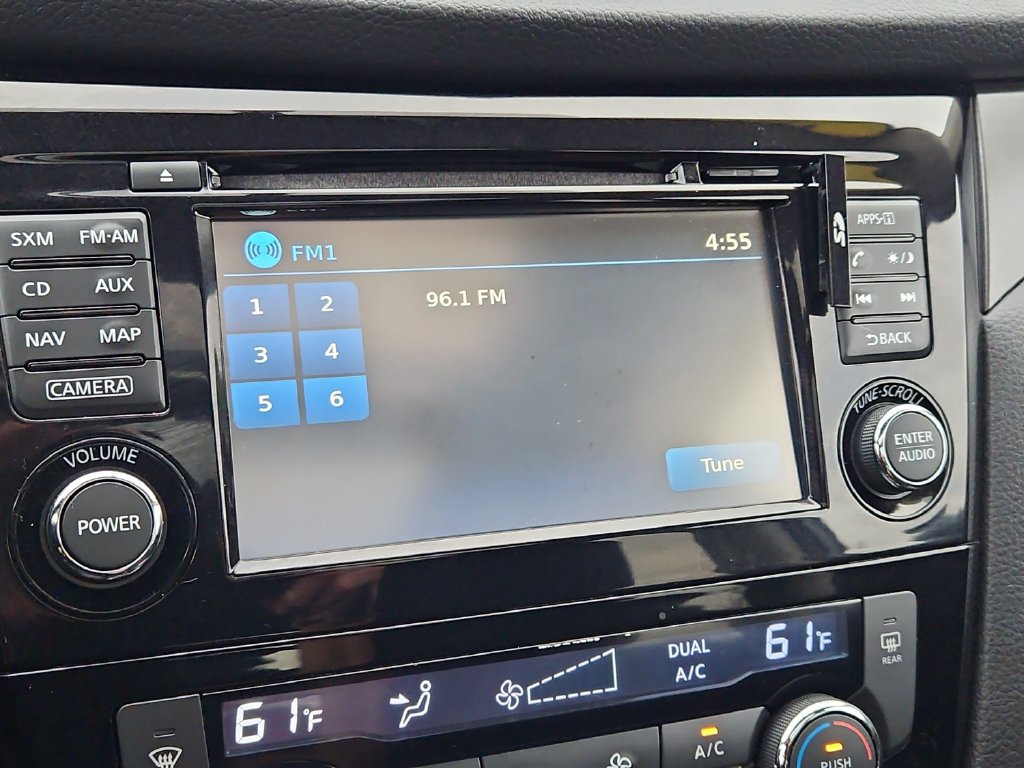 Used 2014 Nissan Rogue SV w/ SV Premium Package AWD/4WD image 28