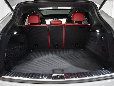 Used 2021 Porsche Cayenne Turbo image 8