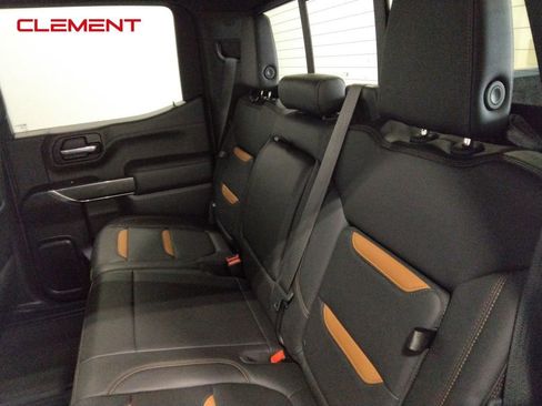 Used 2021 GMC Sierra 1500 AT4 w/ AT4 Preferred Package image 32