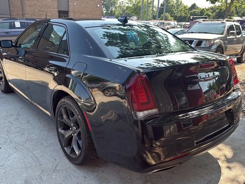Used 2021 Chrysler 300 S RWD image 7