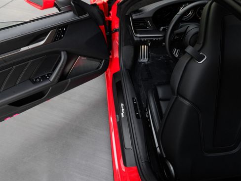 Certified 2025 Porsche 911 Turbo S AWD/4WD image 26