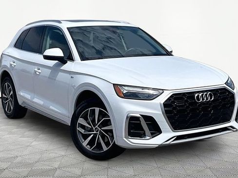 Used 2023 Audi Q5 2.0T Premium Plus w/ Premium Plus Package AWD/4WD image 11