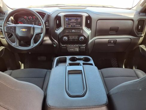 Used 2026 Chevrolet Silverado 1500 Custom w/ Turbomax Blackout Package RWD image 18