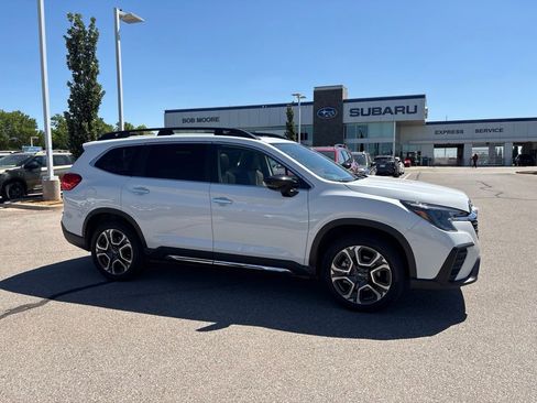 Used 2026 Subaru Ascent Touring AWD/4WD image 1