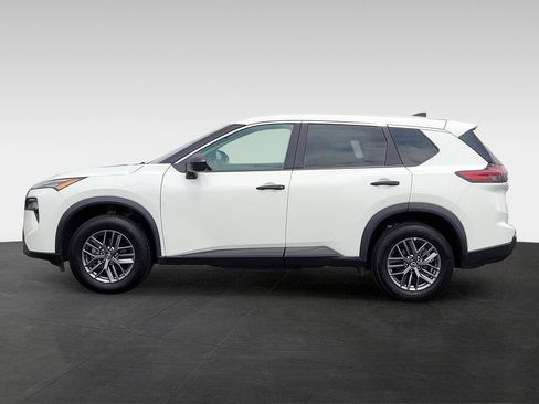 Used 2024 Nissan Rogue S AWD/4WD image 7