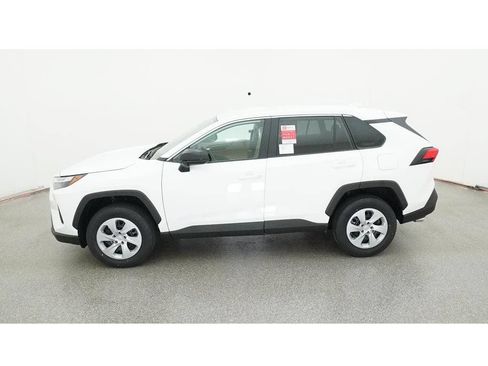 Used 2025 Toyota RAV4 LE FWD image 4