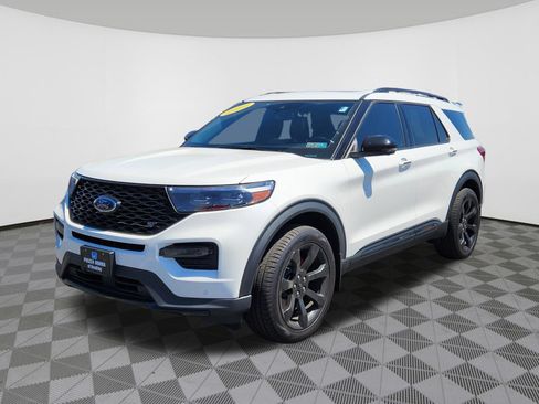 Used 2022 Ford Explorer ST w/ Equipment Group 401A AWD/4WD image 2