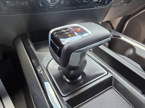Used 2022 Chevrolet Silverado 1500 ZR2 w/ Technology Package AWD/4WD image 24