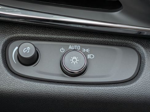 New 2026 Buick Envista Preferred FWD image 21