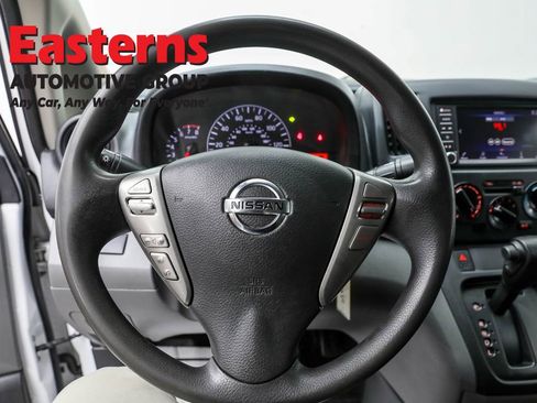 Used 2021 Nissan NV200 S image 10