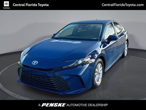 Used 2025 Toyota Camry LE FWD image 1