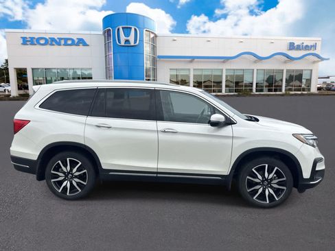 Used 2019 Honda Pilot Touring image 6
