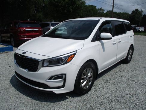 Used 2020 Kia Sedona LX FWD image 1