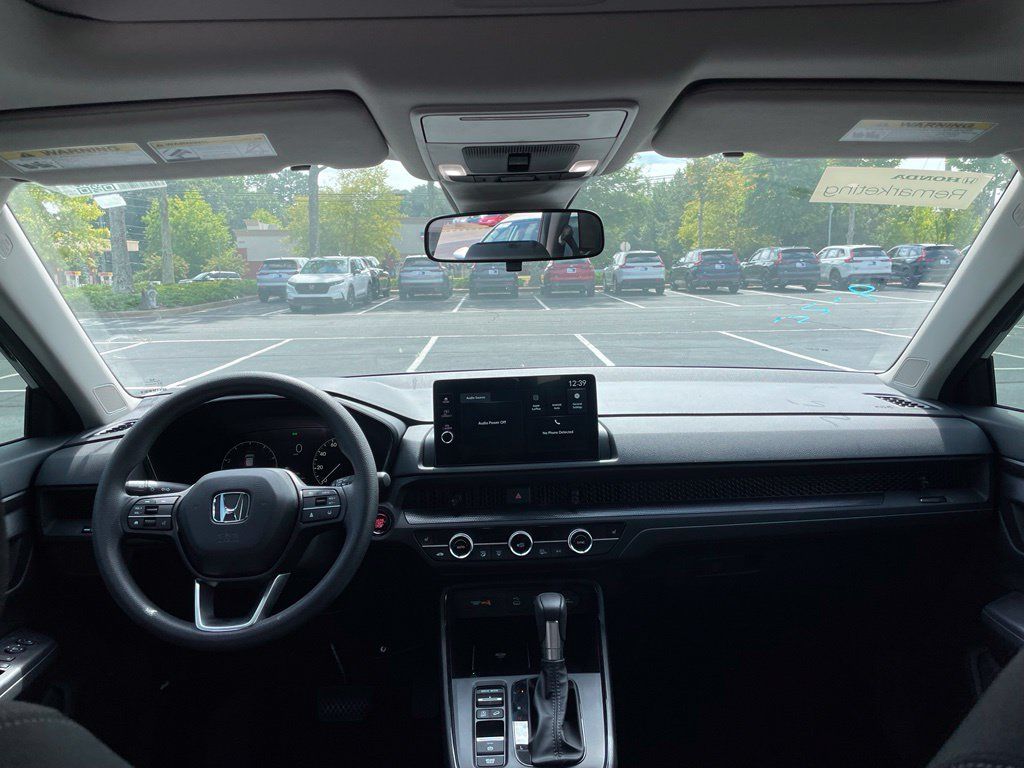 Used 2026 Honda CR-V EX image 5