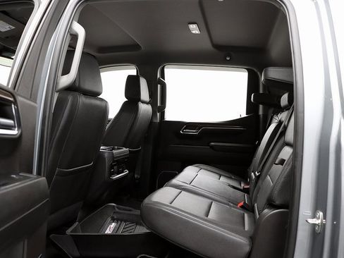 Used 2024 Chevrolet Silverado 1500 LT Trail Boss w/ LT Trail Boss Premium Package image 13