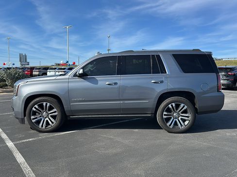 Used 2020 GMC Yukon Denali image 5