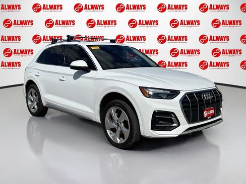 Used 2021 Audi Q5 2.0T Premium Plus w/ Premium Plus Package AWD/4WD image 3