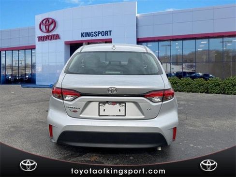 Used 2023 Toyota Corolla LE image 4